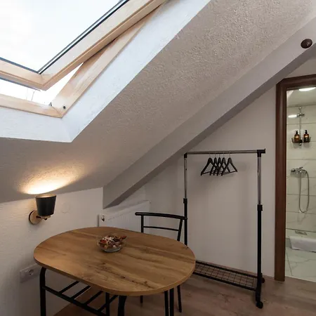 Pansion Nana ゲストハウス Aleksandrovac